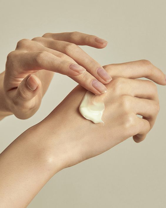 Winter Care for Hands and Feet: DIY Nourishing Treatments - Nailah Beauty